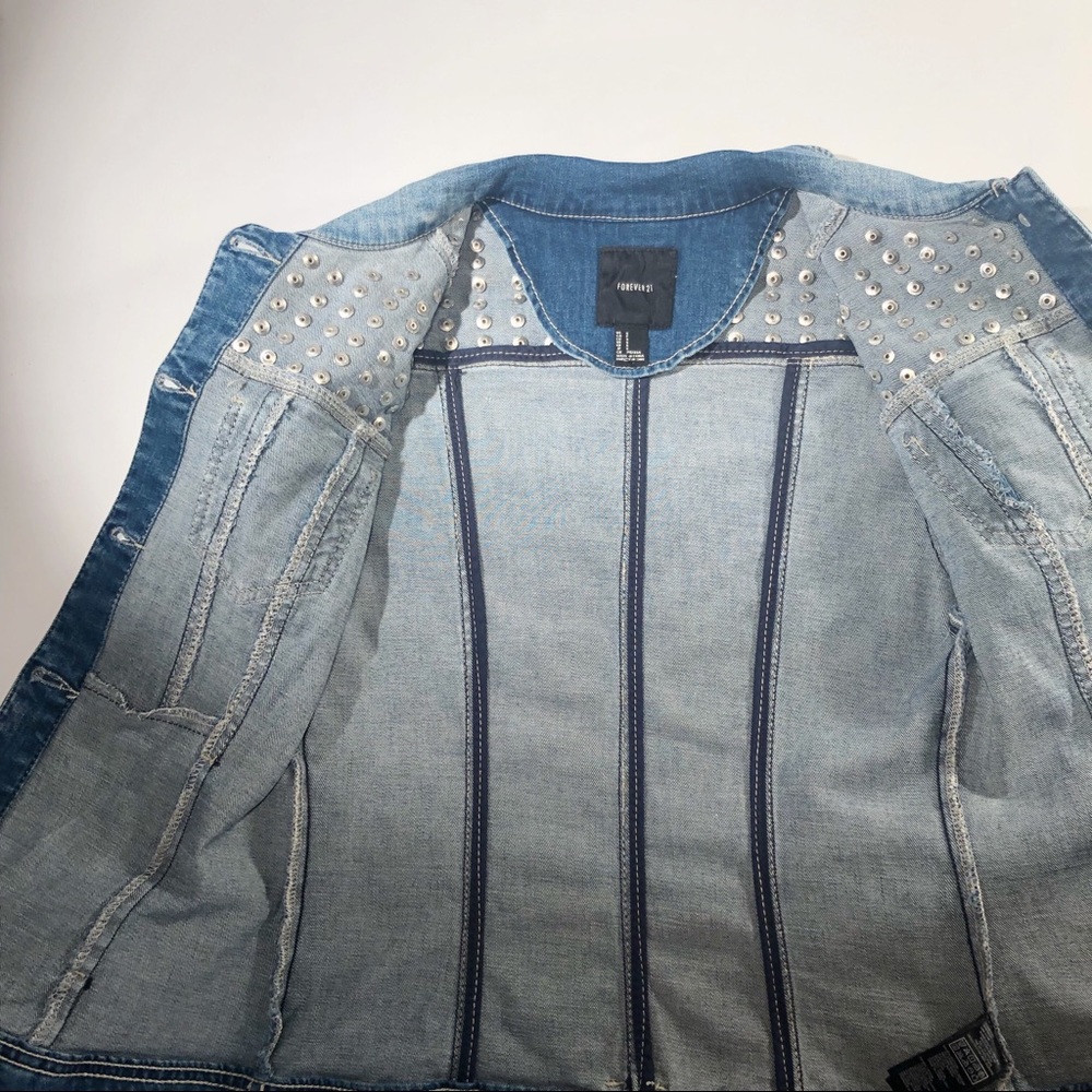 Forever 21 Women’s Spike Studded Denim Jacket - Picture 5 of 8